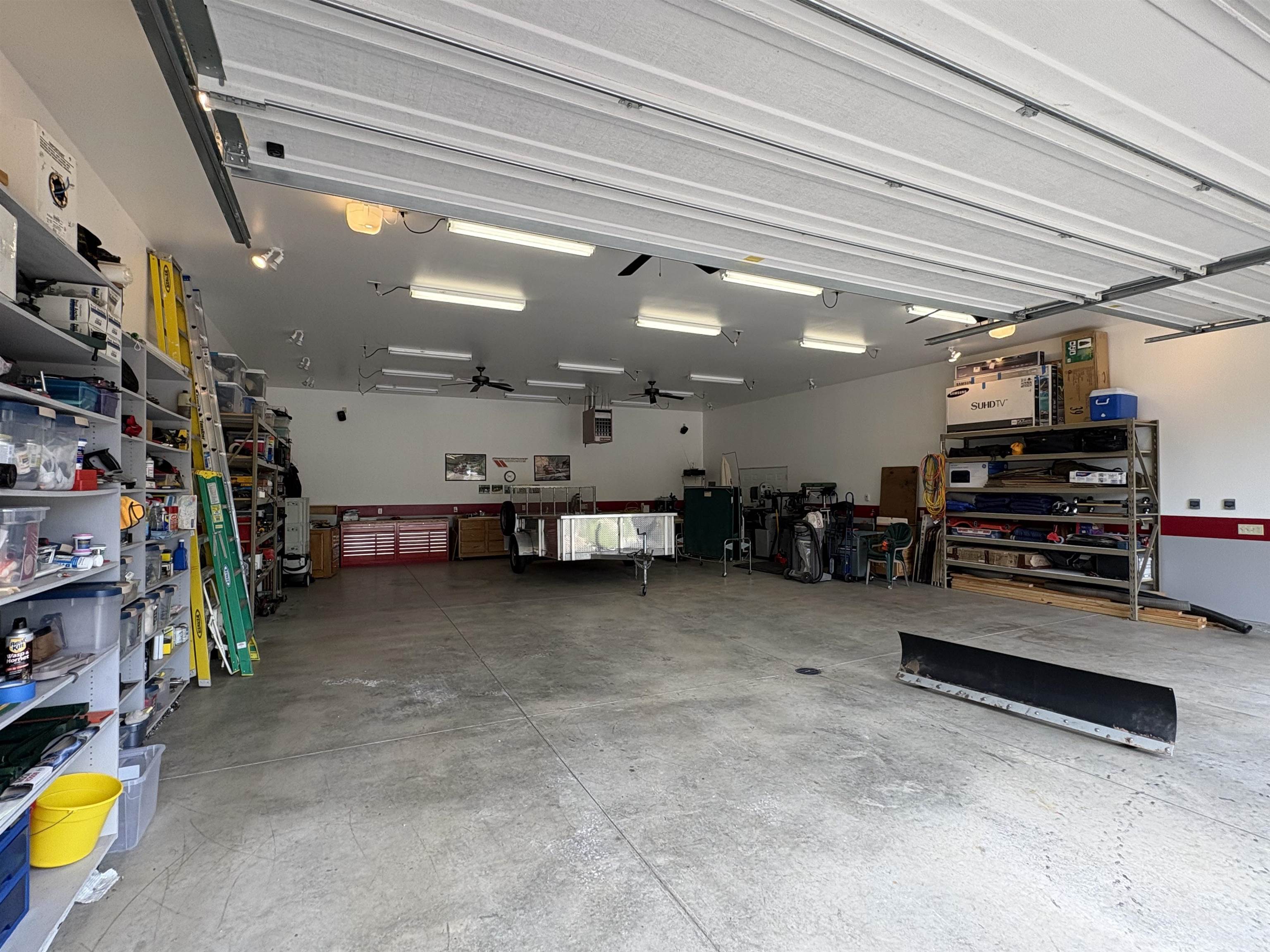 1613 Hornet Trail