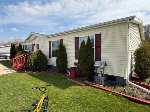 Photo of 897 E Lake Street, Lake Mills, WI 53551 (MLS # 2020902)