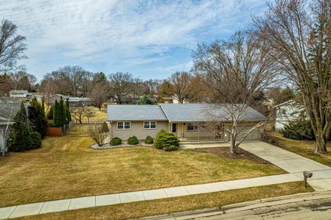 120 Walmar Drive, Sun Prairie, WI 53590 - #: 1995627