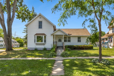 Photo of 528 4th Street, Baraboo, WI 53913 (MLS # 2025979)