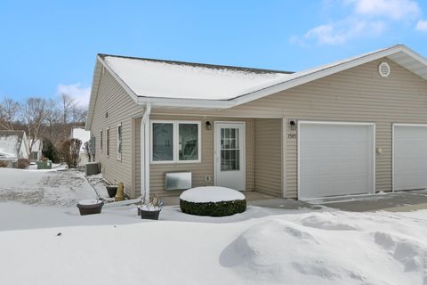 Photo of 1505 Manassas Drive 50 #50, Baraboo, WI 53913 (MLS # 2015478)