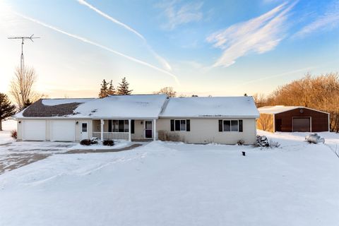 Photo of 9268 Tri-County Road, Ripon, WI 54971 (MLS # 2014394)