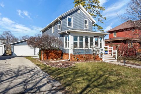 Photo of 9 N Grand Avenue, Deerfield, WI 53531 (MLS # 2017891)
