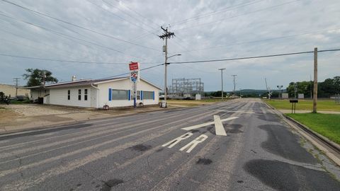 Photo of 212 Crawford Street, Cassville, WI 53806 (MLS # 2028550)