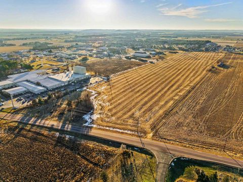 Photo of 1103 Water Street, Prairie Du Sac, WI 53578 (MLS # 2014717)