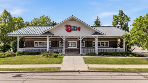 Photo of 7401 W Barnard Avenue, Greenfield, WI 53220 (MLS # 2026581)