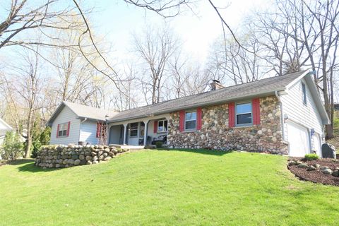 Photo of 15305 Santa Maria Court, Brookfield, WI 53005 (MLS # 2021467)