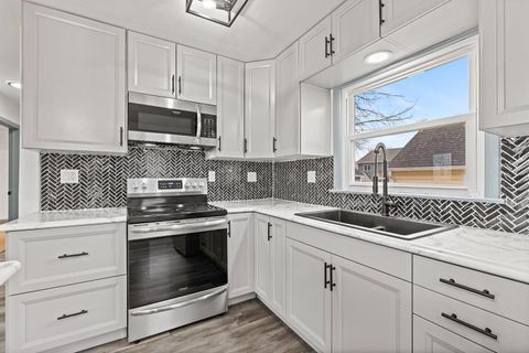 Tiny photo for 904 Seymour Street, Reedsburg, WI 53959 (MLS # 2012925)