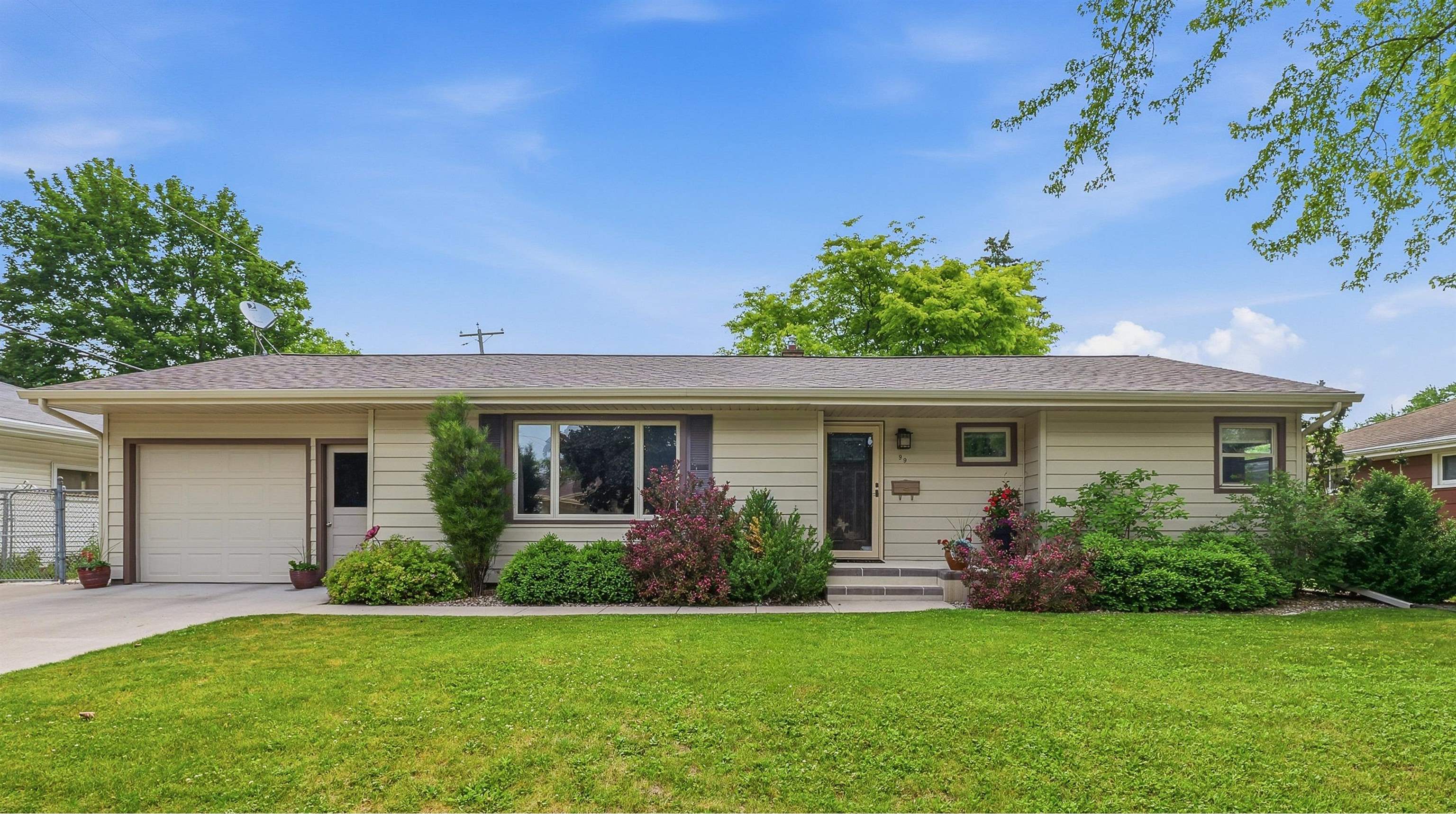 Photo 1 of 26 — 99 S SALLIE Avenue, Fond Du Lac, WI 54935