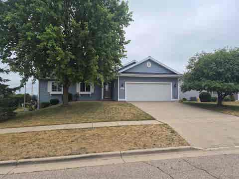 Photo of 4152 Hawkridge Drive, Janesville, WI 53546 (MLS # 2028876)