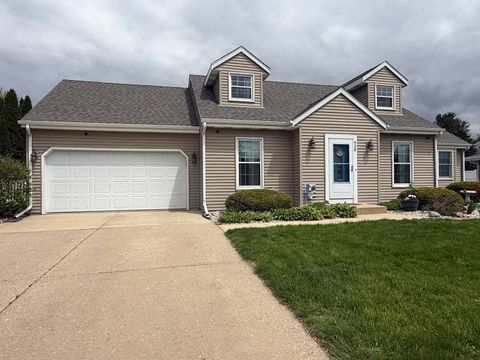 Photo of 938 Nantucket Drive, Janesville, WI 53546 (MLS # 2022017)