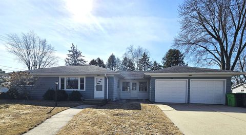 1001 Newton Avenue, Waupun, WI 53963 - #: 1995032
