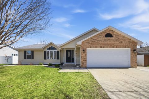Photo of 1510 N Wuthering Hills Drive, Janesville, WI 53546 (MLS # 2020416)