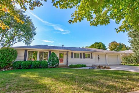 Photo of 308 7th Street, Waunakee, WI 53597 (MLS # 2010059)