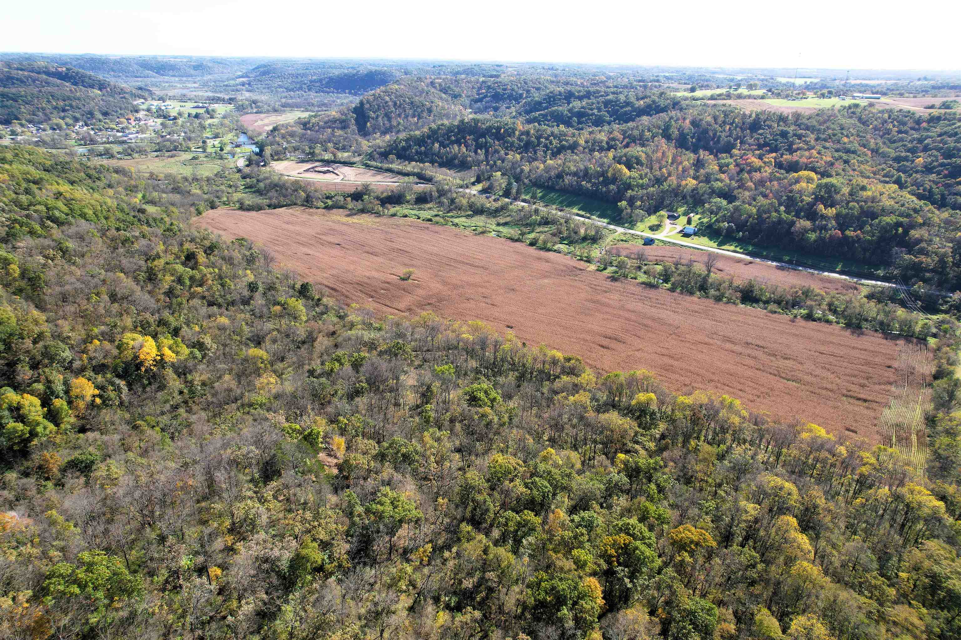 196+/- acres Highway 171