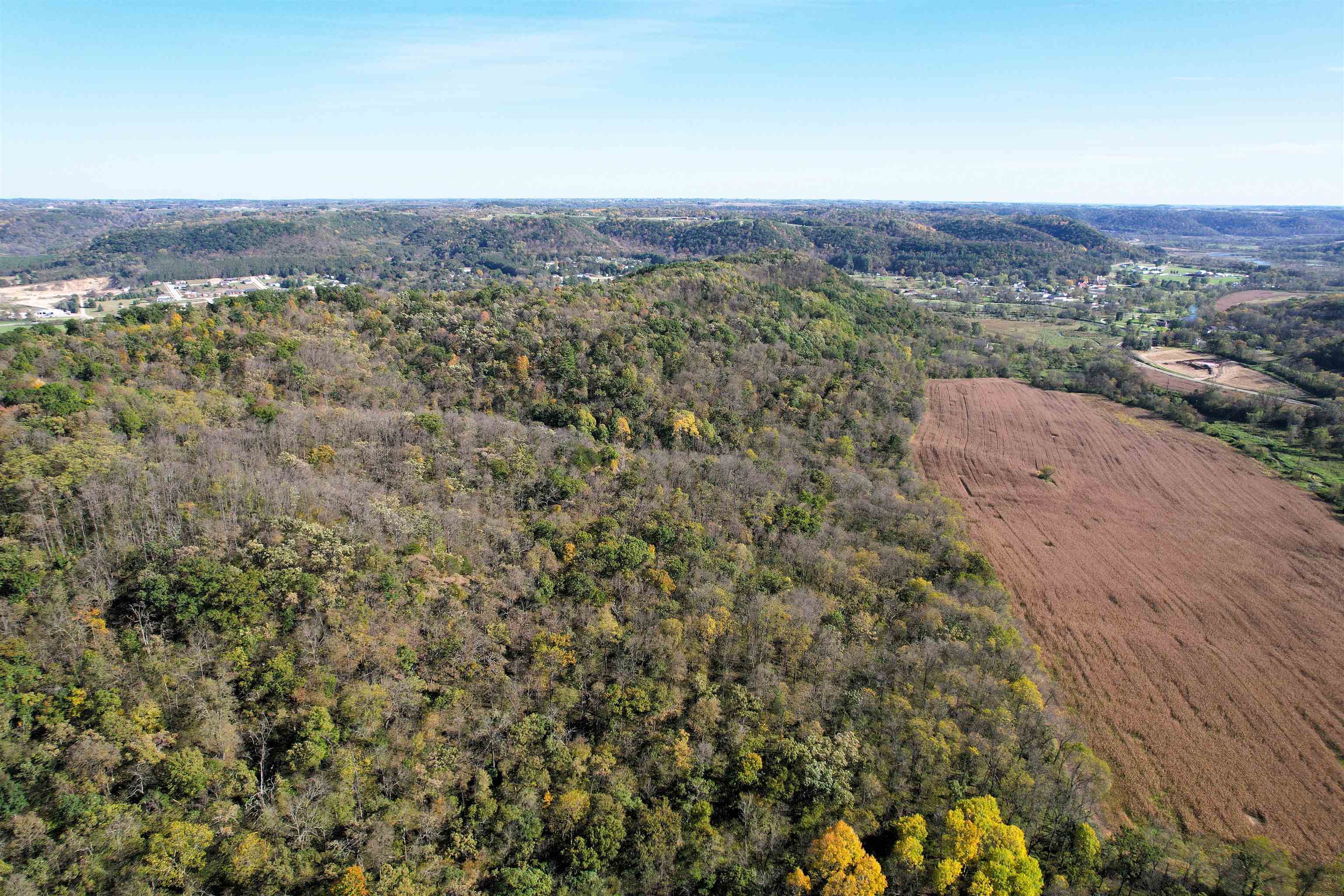 196+/- acres Highway 171