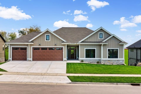 Photo of 1302 Moll Drive, Waunakee, WI 53597 (MLS # 2034354)