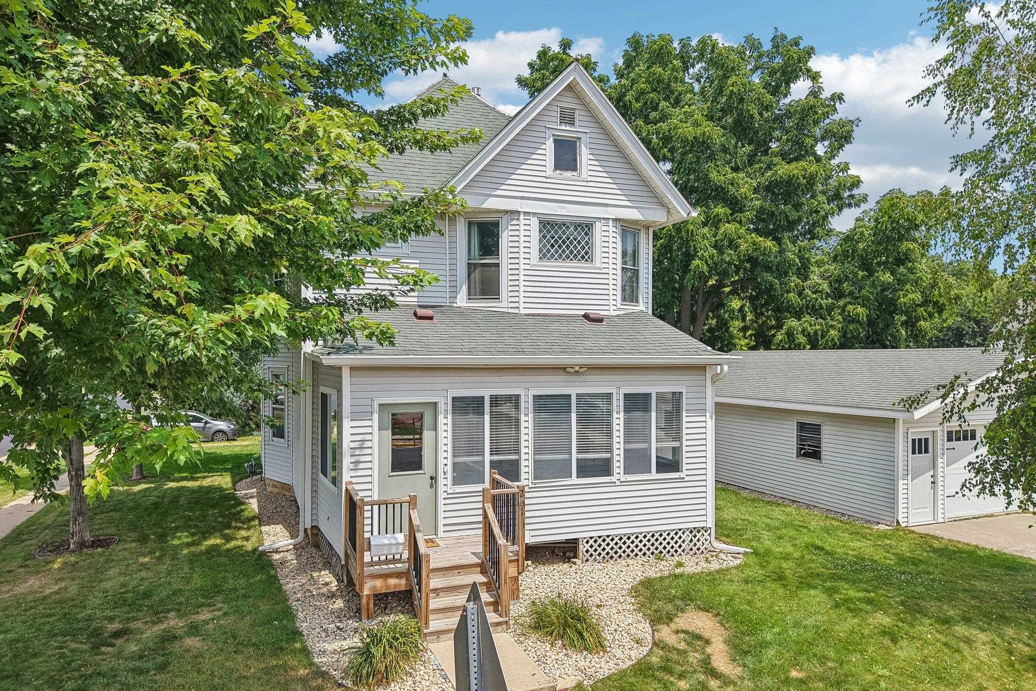 Photo 1 of 68 — 201 E 3rd Street, Waunakee, WI 53597