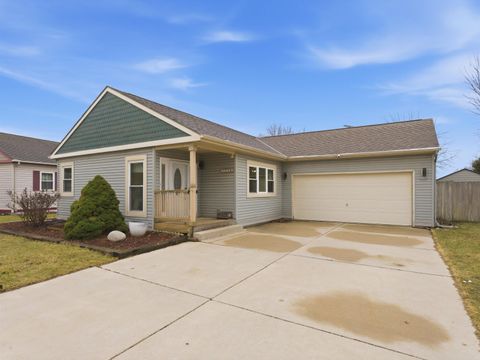 Photo of 1112 Lombardi Way, Waukesha, WI 53186 (MLS # 2018543)