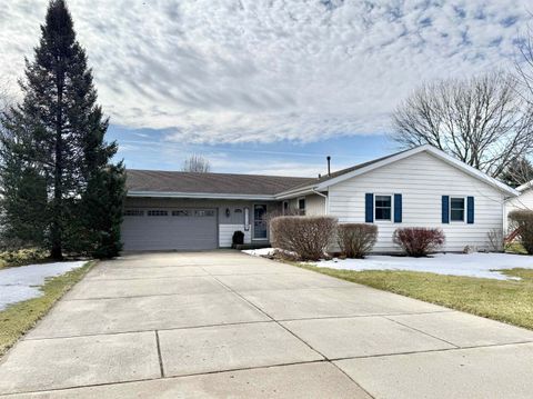 Photo of 3438 Spruce Street, Janesville, WI 53546 (MLS # 2016626)
