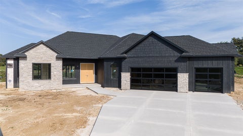 Photo of 2866 Oakridge Court, Janesville, WI 53545 (MLS # 2031857)