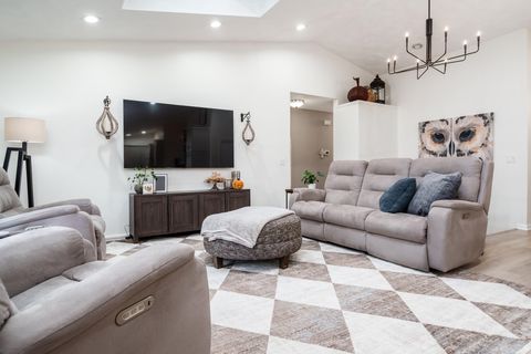 Tiny photo for 952 Bedford Drive, Janesville, WI 53546 (MLS # 2012587)