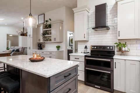 Tiny photo for 952 Bedford Drive, Janesville, WI 53546 (MLS # 2012587)