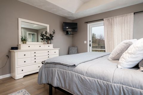 Tiny photo for 952 Bedford Drive, Janesville, WI 53546 (MLS # 2012587)