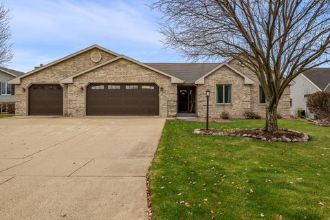 Photo of 952 Bedford Drive, Janesville, WI 53546 (MLS # 2012587)