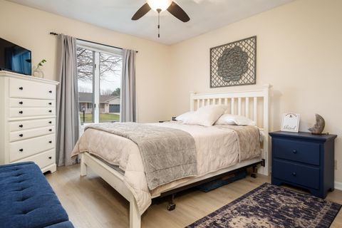 Tiny photo for 952 Bedford Drive, Janesville, WI 53546 (MLS # 2012587)