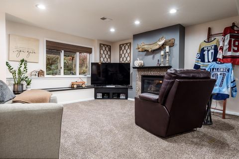 Tiny photo for 952 Bedford Drive, Janesville, WI 53546 (MLS # 2012587)