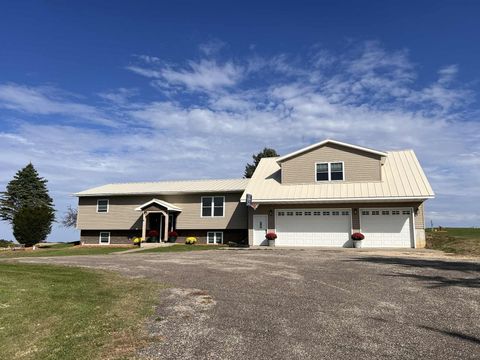 Photo of S4354 Curti Road, Genoa, WI 54632 (MLS # 2010655)