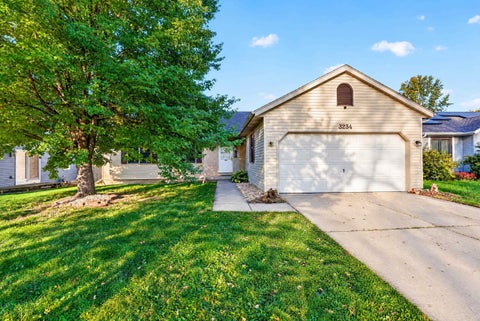 Photo of 3234 Clove Drive, Madison, WI 53704 (MLS # 2035174)