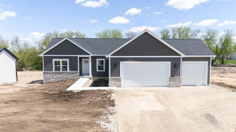 Photo of 1780 Kyle Circle, Beloit, WI 53511 (MLS # 2030384)