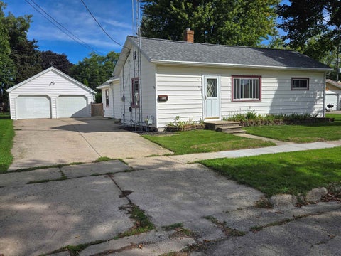 Photo of 554 Scott Street, Ripon, WI 54971 (MLS # 2033784)