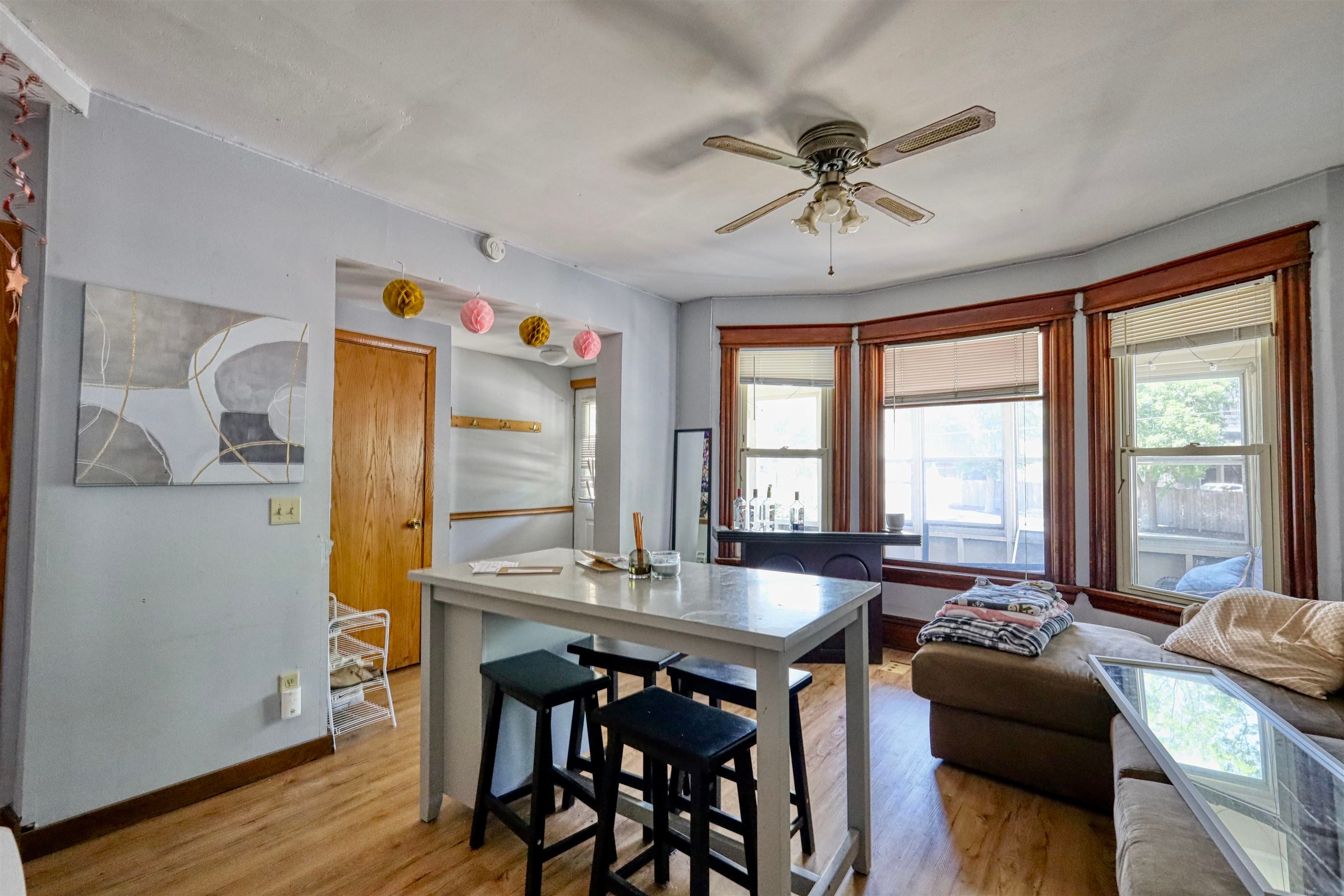 535 W Dayton Street