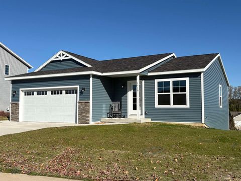 Photo of 1510 Wedgewood Drive, Watertown, WI 53098 (MLS # 2014088)