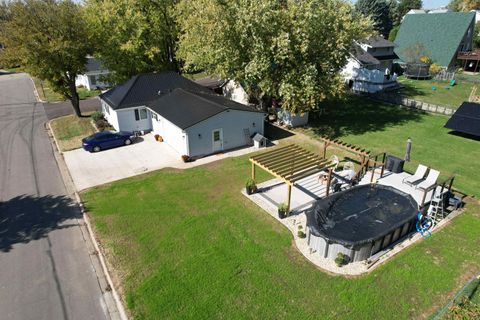 Photo of 715 Sickle Street, Platteville, WI 53818 (MLS # 2011012)