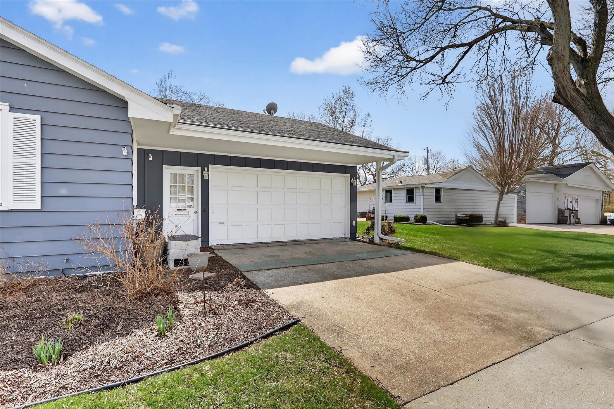 2110 Eastwood Avenue