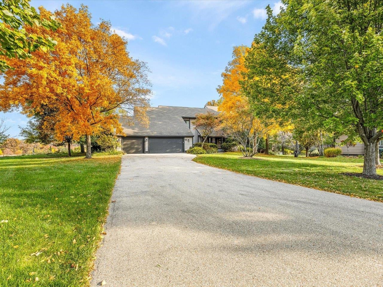 414 Clearview Court - Photo 2