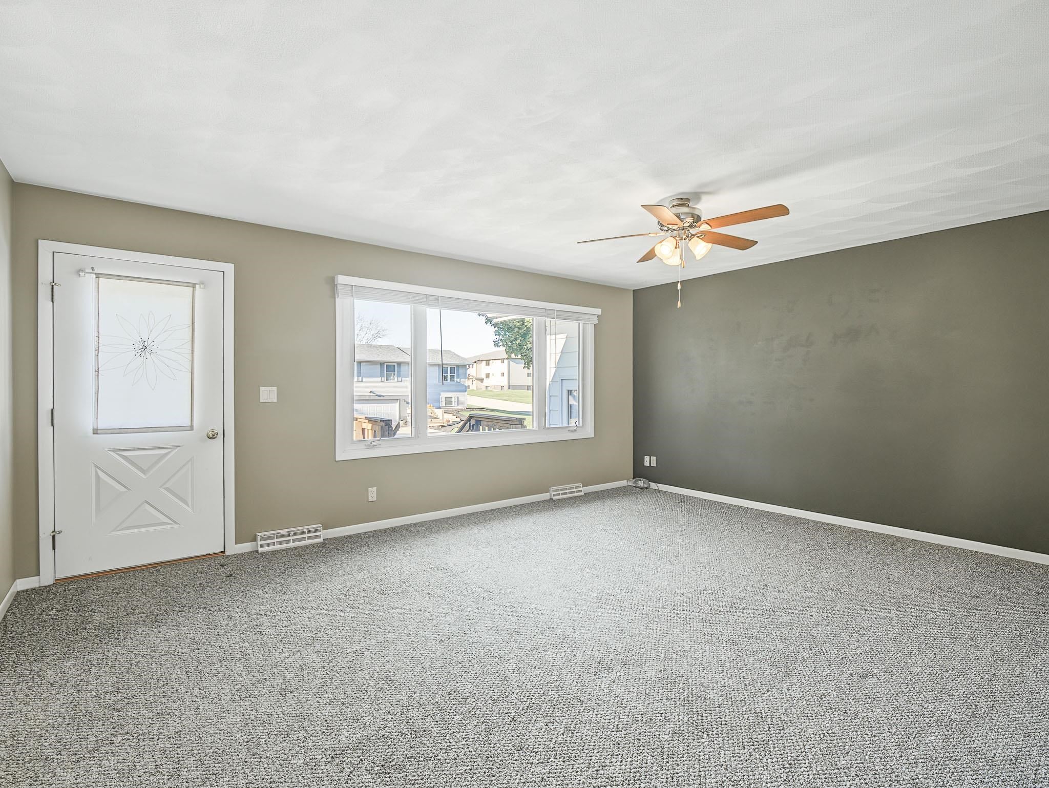 106 25th Avenue B - Photo 3