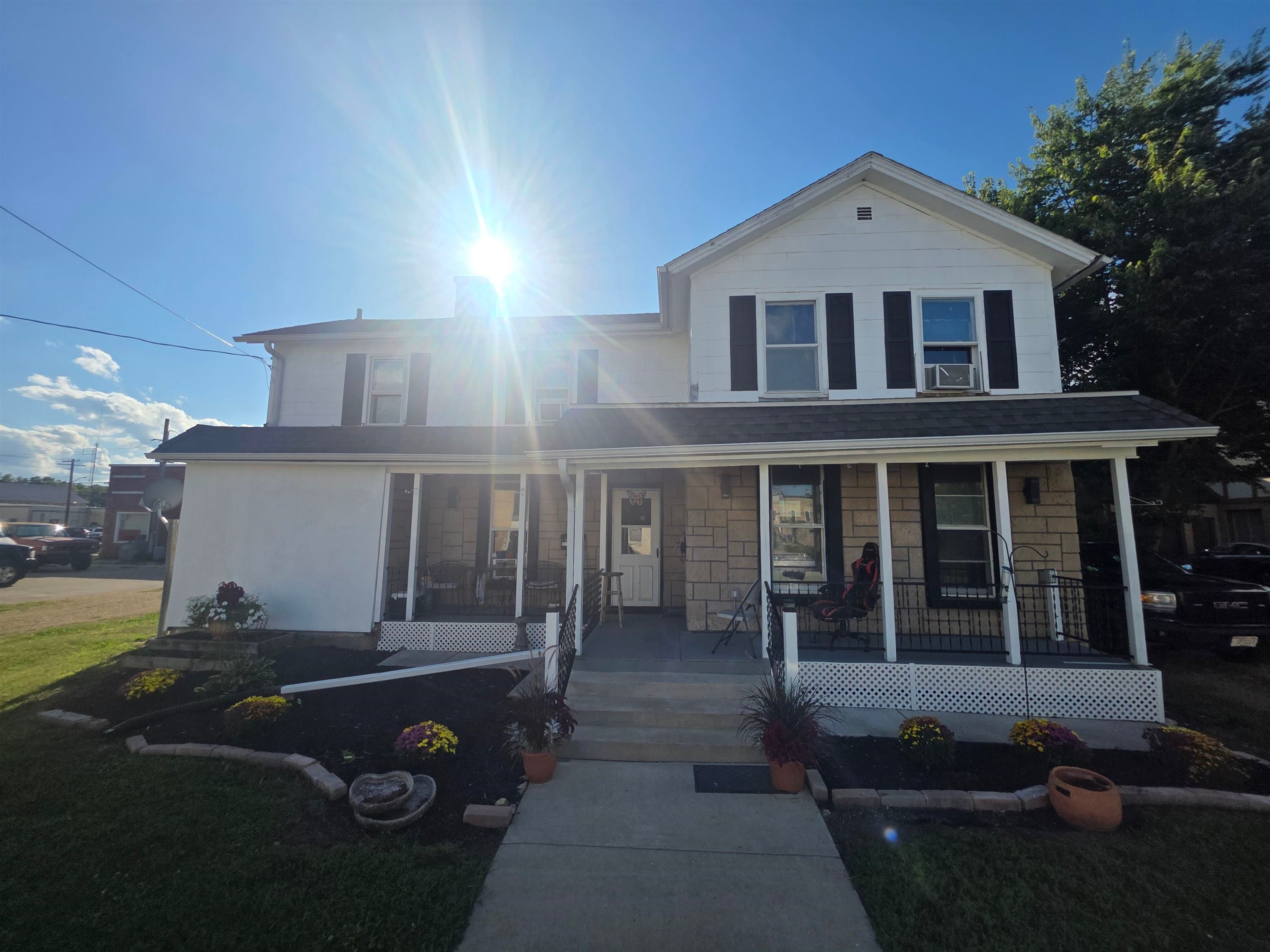 1007 W 2nd Avenue - Photo 3