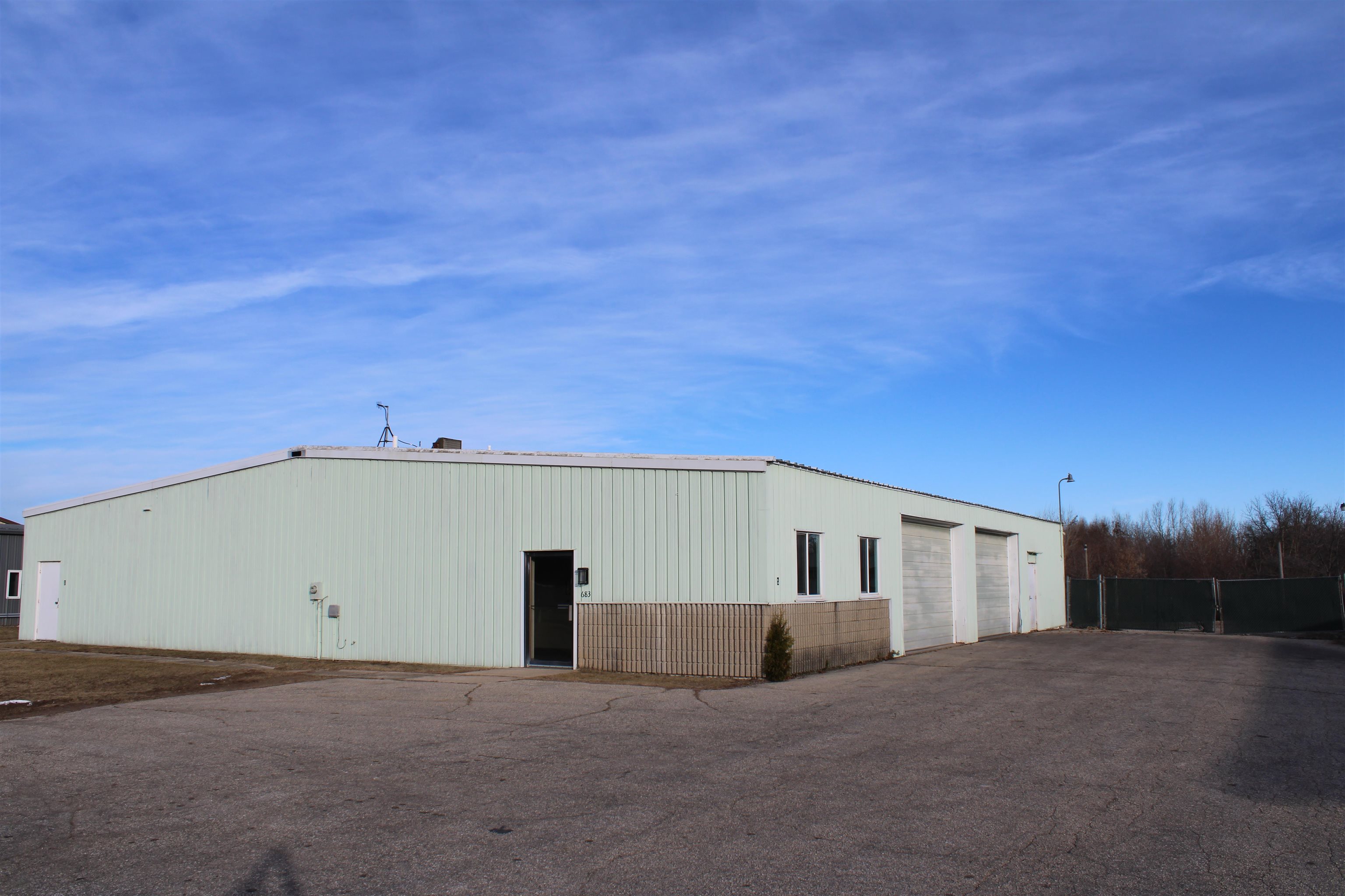 Photo 1 of 14 — 683 SULLIVAN Drive, Fond Du Lac, WI 54935