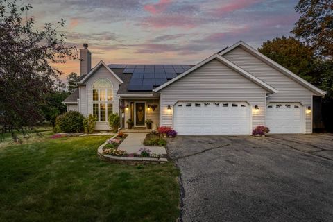517 S Elizabeth Street, Whitewater, WI 53190 - #: 1996401