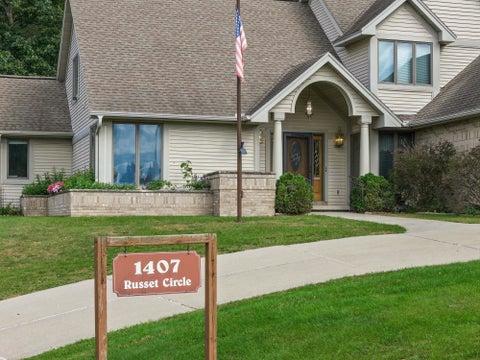 Photo of 1407 Russet Circle, Reedsburg, WI 53959 (MLS # 2033722)