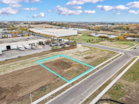 Photo of 304 Michelle Lane, Cottage Grove, WI 53527 (MLS # 2018682)