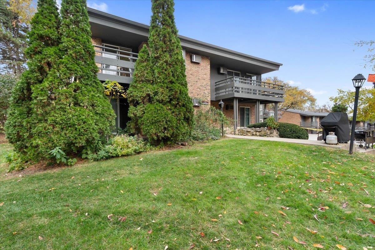 6251 Charing Cross Lane D