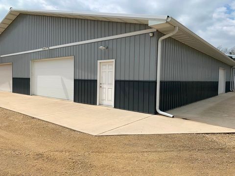 Photo of 505 W Fulton Street, Edgerton, WI 53534 (MLS # 2019074)