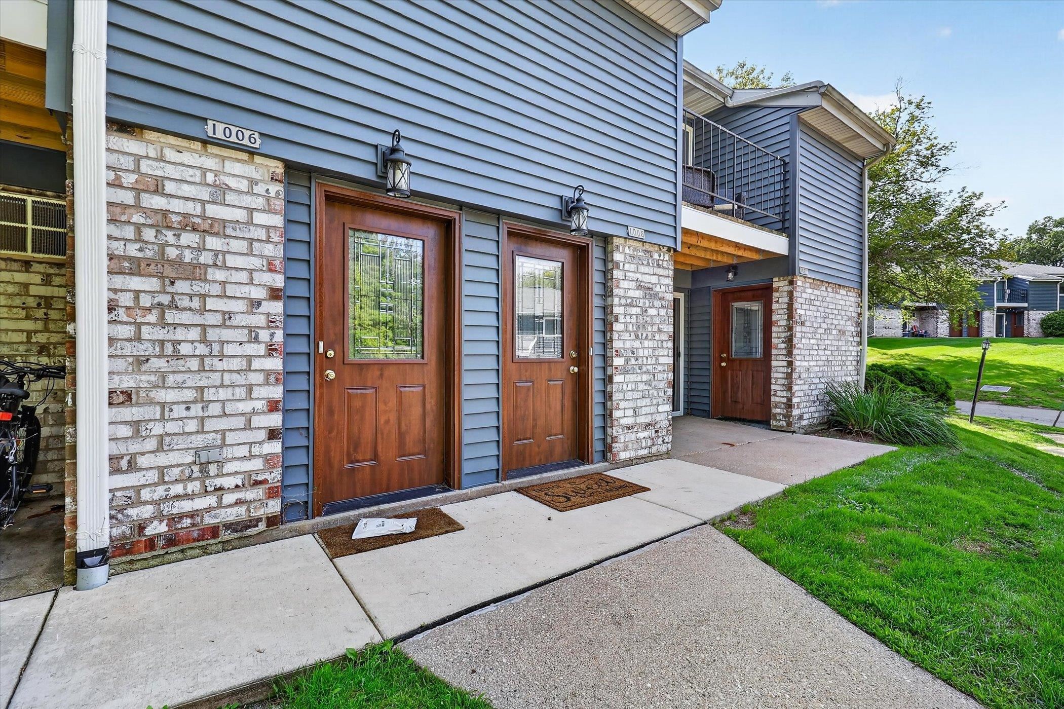 1008 Whispering Pines Way 1008