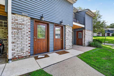 Photo of 1008 Whispering Pines Way 1008 #1008, Fitchburg, WI 53713 (MLS # 2031299)